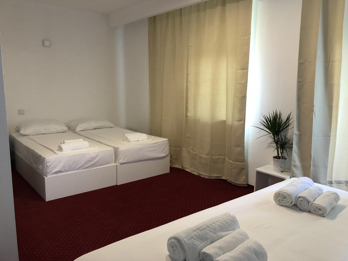 Hotel Park Crikvenica Bagian luar foto
